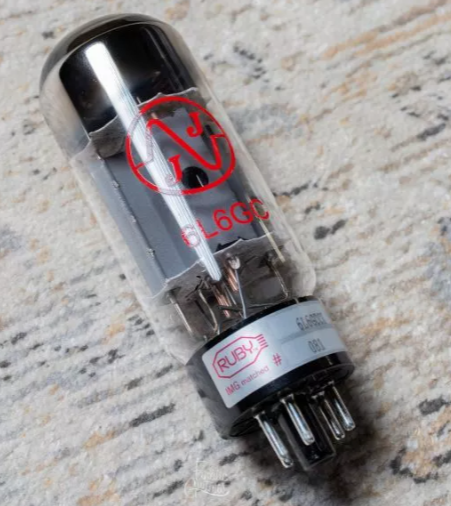 10 Problemas y Fallos Para Reparar Amplificadores a Valvulas de Guitarra 2 Valvula en mal estado defectuosa